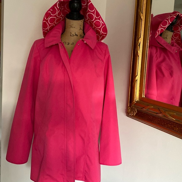 Dennis by Dennis Basso Women's L Hot Pink Rain Coat Hooded Jacket NEW - Picture 1 of 10